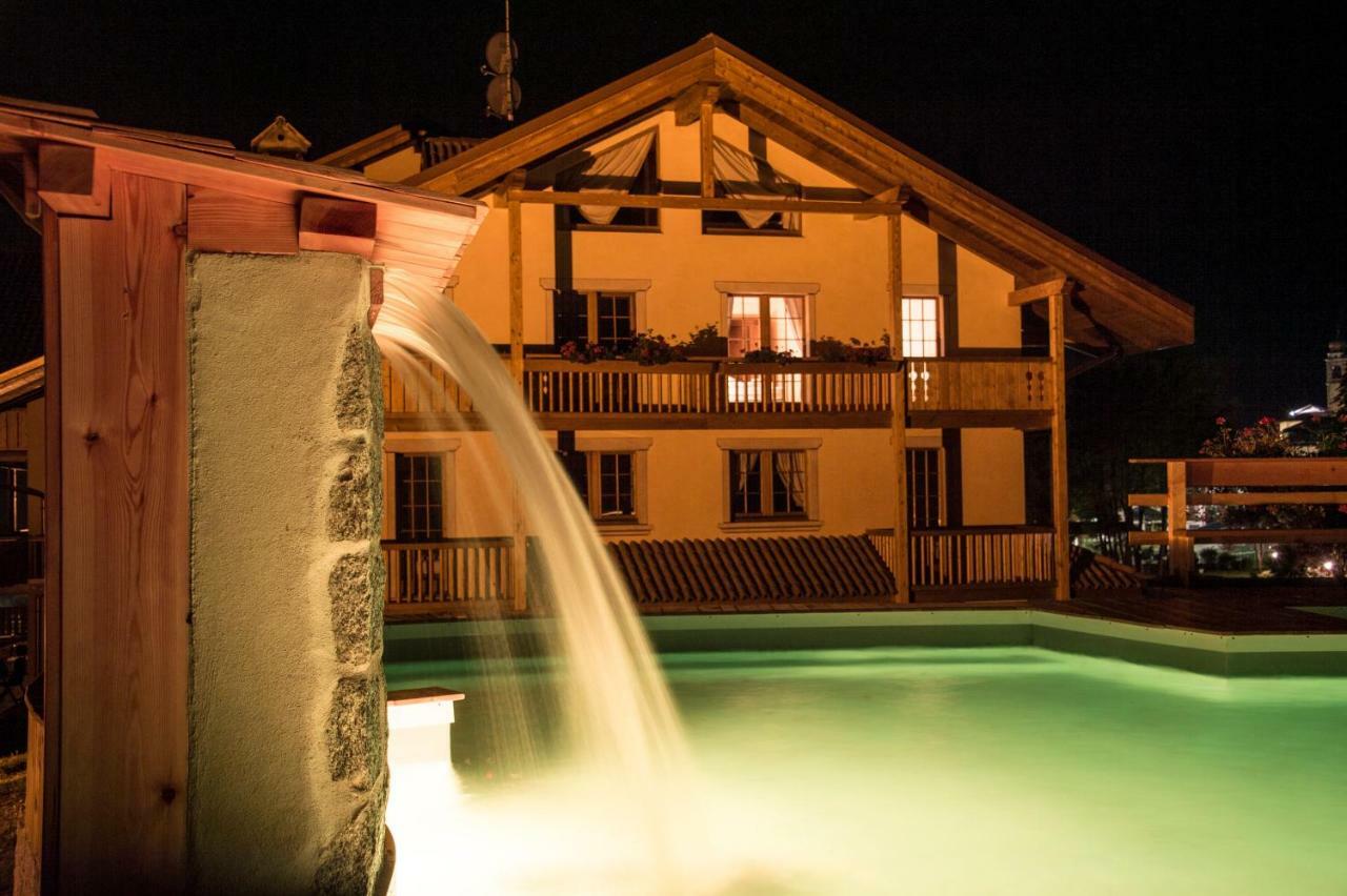 Holidays Dolomiti Apartment Resort Carisolo Kültér fotó