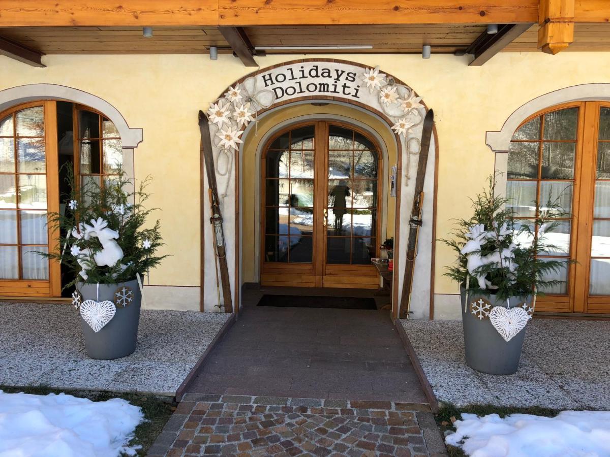 Holidays Dolomiti Apartment Resort Carisolo Kültér fotó